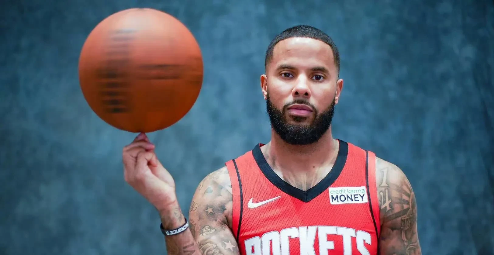 休斯敦火箭训练开放日，清晨绝杀压哨引欢呼，欧超杯在即，细节决定成败的简单介绍