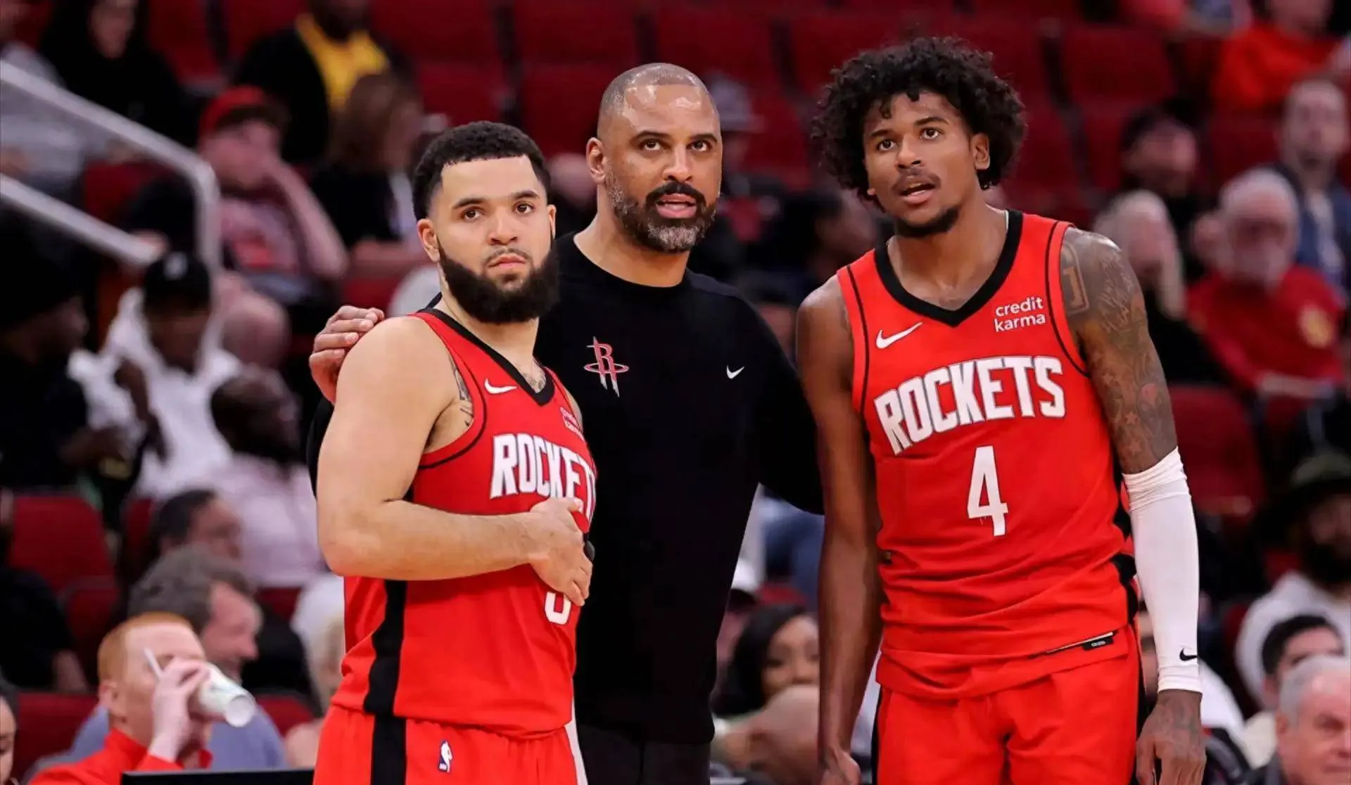 今夜休斯敦火箭调整名单以备德国杯，止住颓势环节打磨，信心回归，控场能力受关注的简单介绍