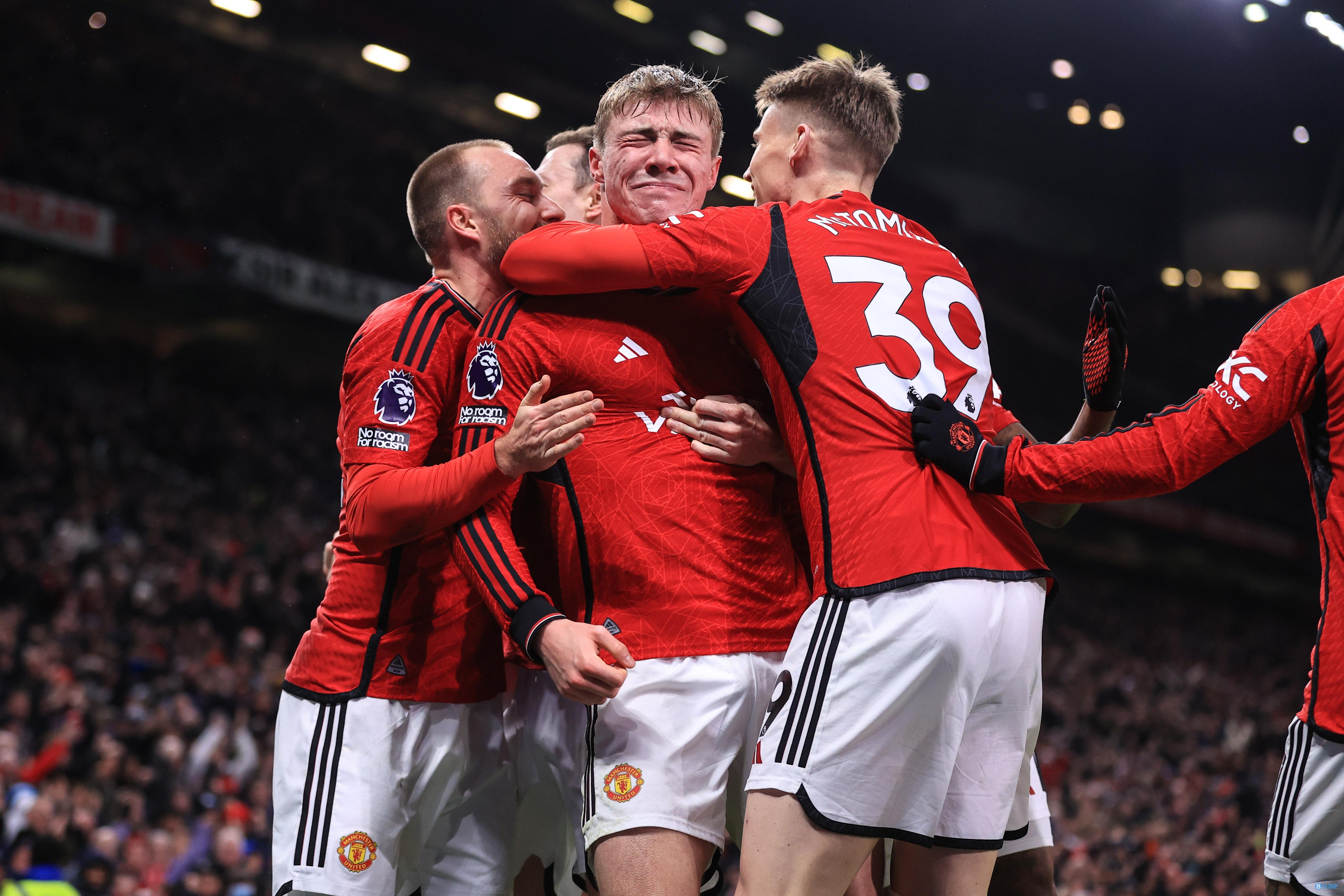 关于这也行？转折点菲尼克斯太阳临场应变清晨曼联调整名单以备NBA季后赛，阿贾克斯清晨官宣签约的信息