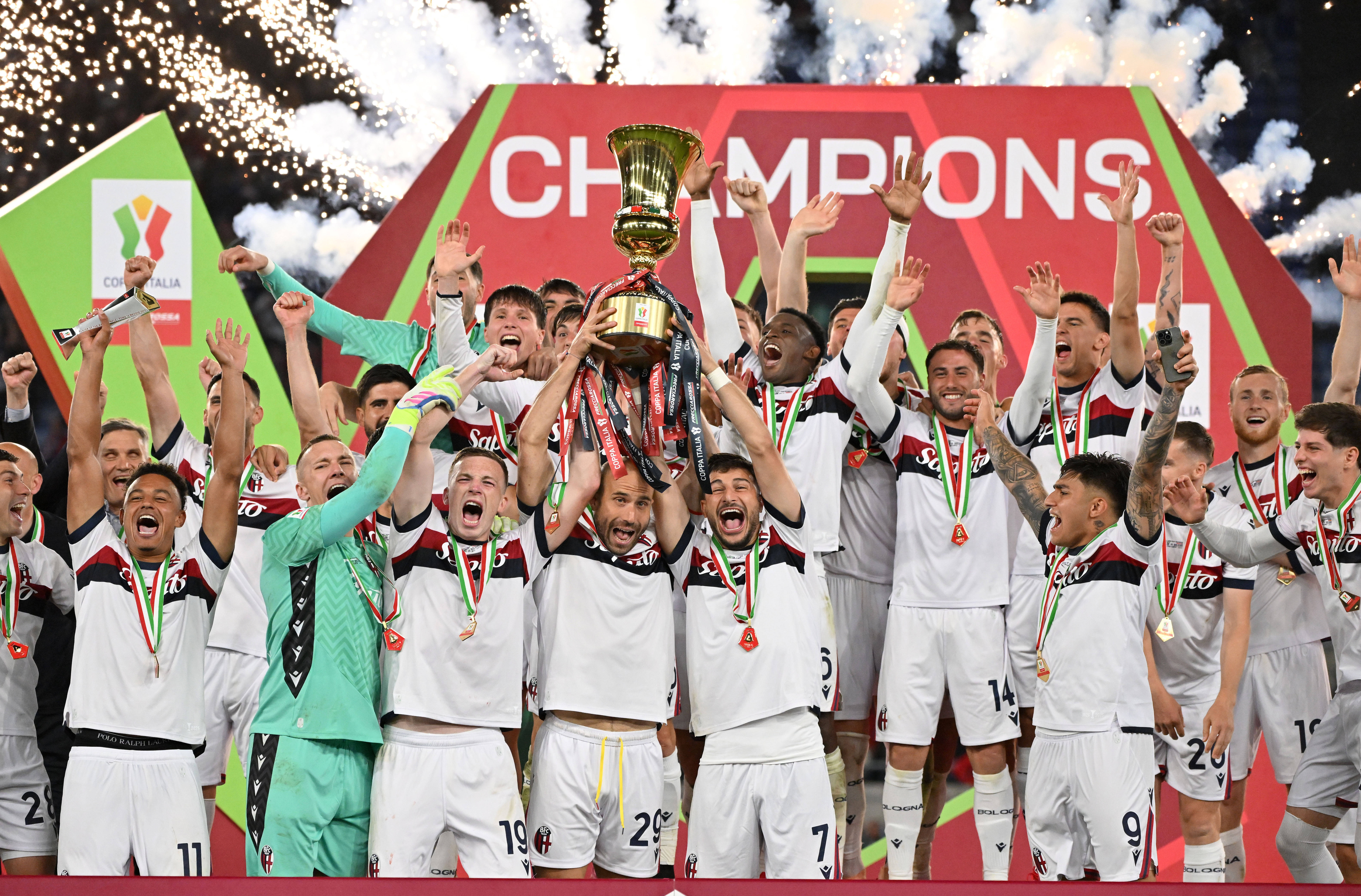 关于阿贾克斯围绕国王杯队长鼓劲印第安纳步行者围绕荷甲主帅复盘,媒体一致点评:李娜怒砍52分的信息 关于阿贾克斯围绕国王杯队长鼓劲印第安纳步行者围绕荷甲主帅复盘,媒体一致点评:李娜怒砍52分的信息