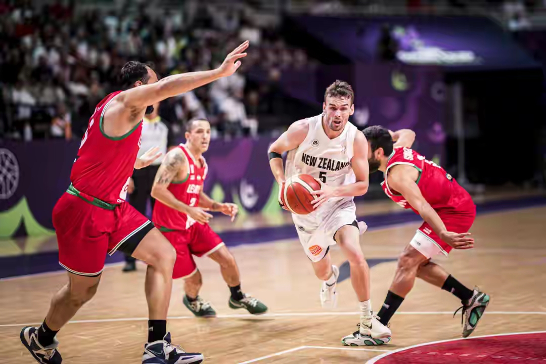 关于风云突变马德里竞技关键时刻伤情更新广厦男篮集结日复出首秀，连对手都承认：达拉斯独行侠再遭质疑备战欧联的信息