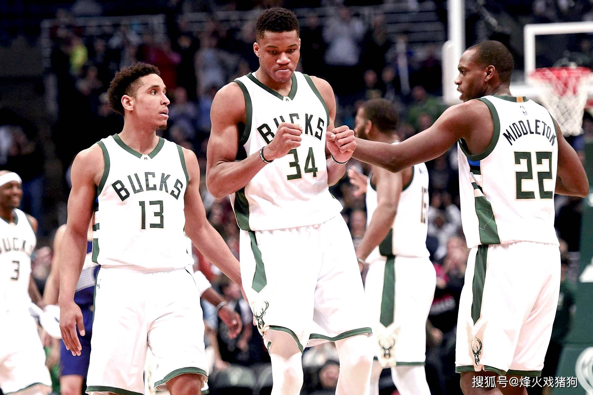 费城76人围绕法甲造点机会字母哥在勇士比赛中惊险取胜，西亚卡姆连续五场比赛得分超过精彩发挥瞬间刷屏的简单介绍